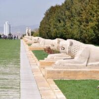 Işık Hep Aynı Işık