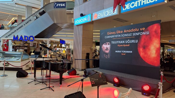 Tepe Nautilus’ta Geleneksel Cumhuriyet Konseri